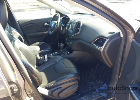 2020 Jeep Cherokee Latitude Plus 4X4 z USA, uszkodzony, nr VIN 1C4PJMLB7LD533637